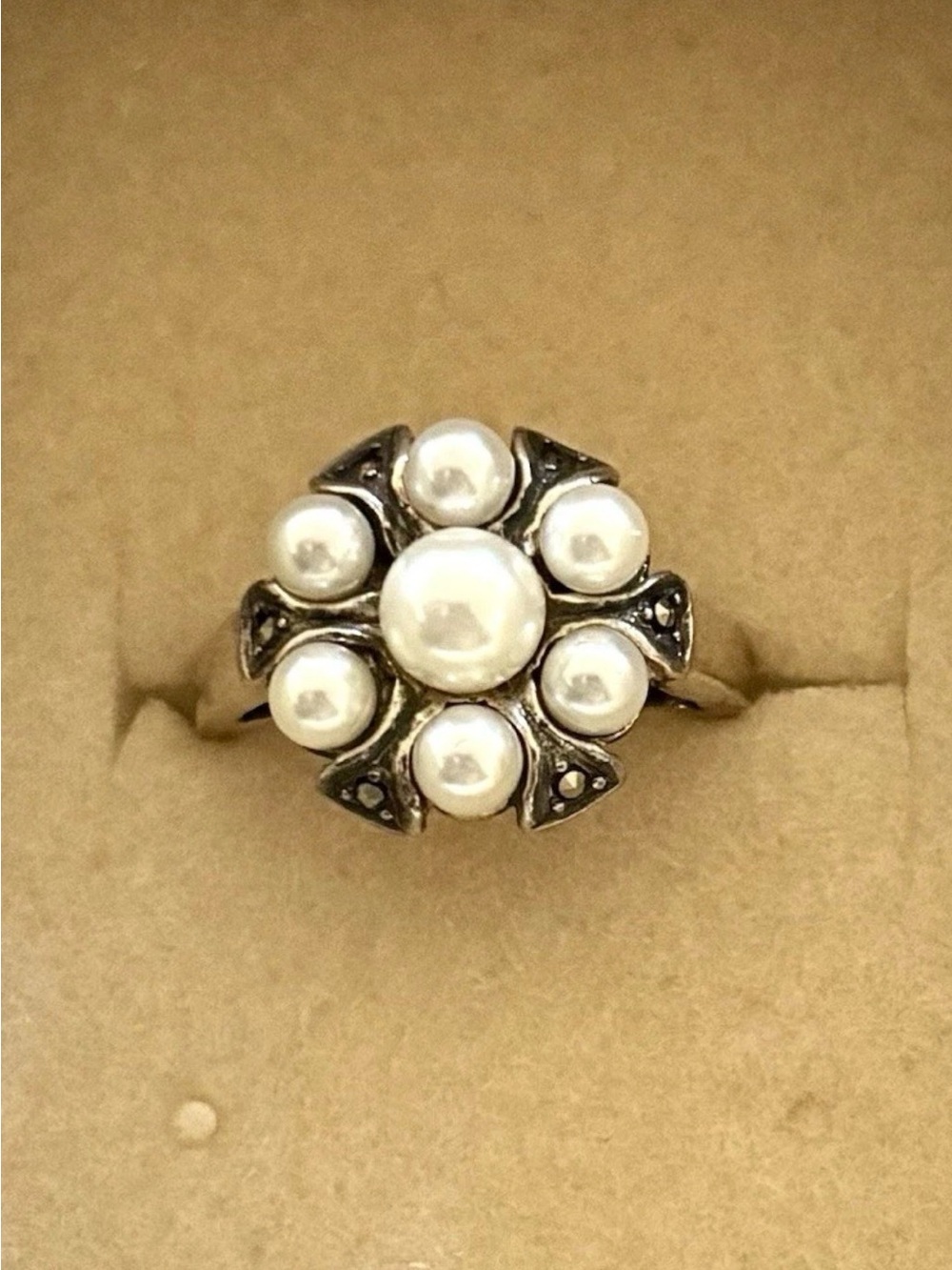 Vintage Pearl Cluster Ring in Floral Pattern w/ Marcasite Accents 925 Silver S9